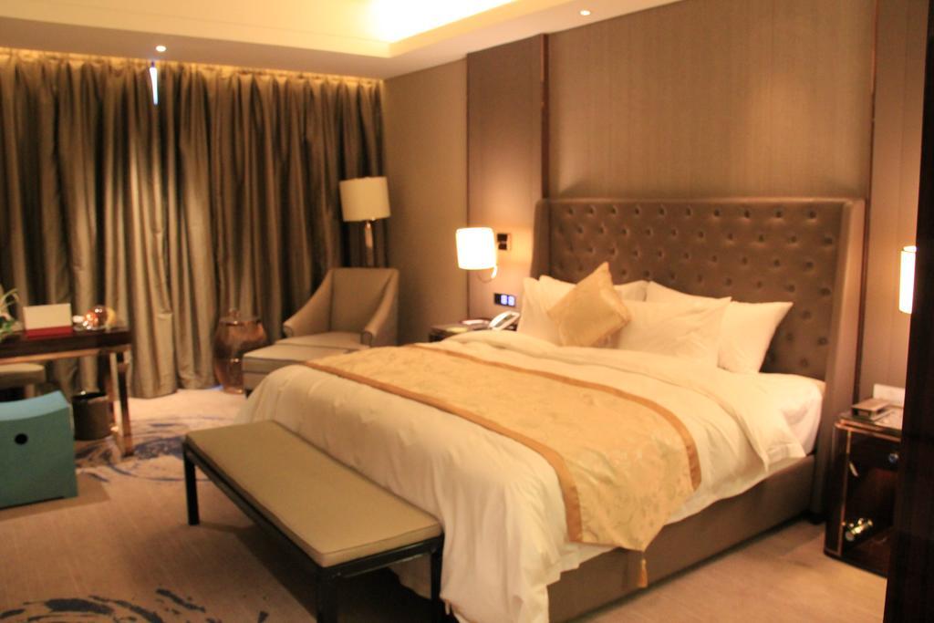 Howard Johnson Qinlu Plaza Yingtan Exterior foto