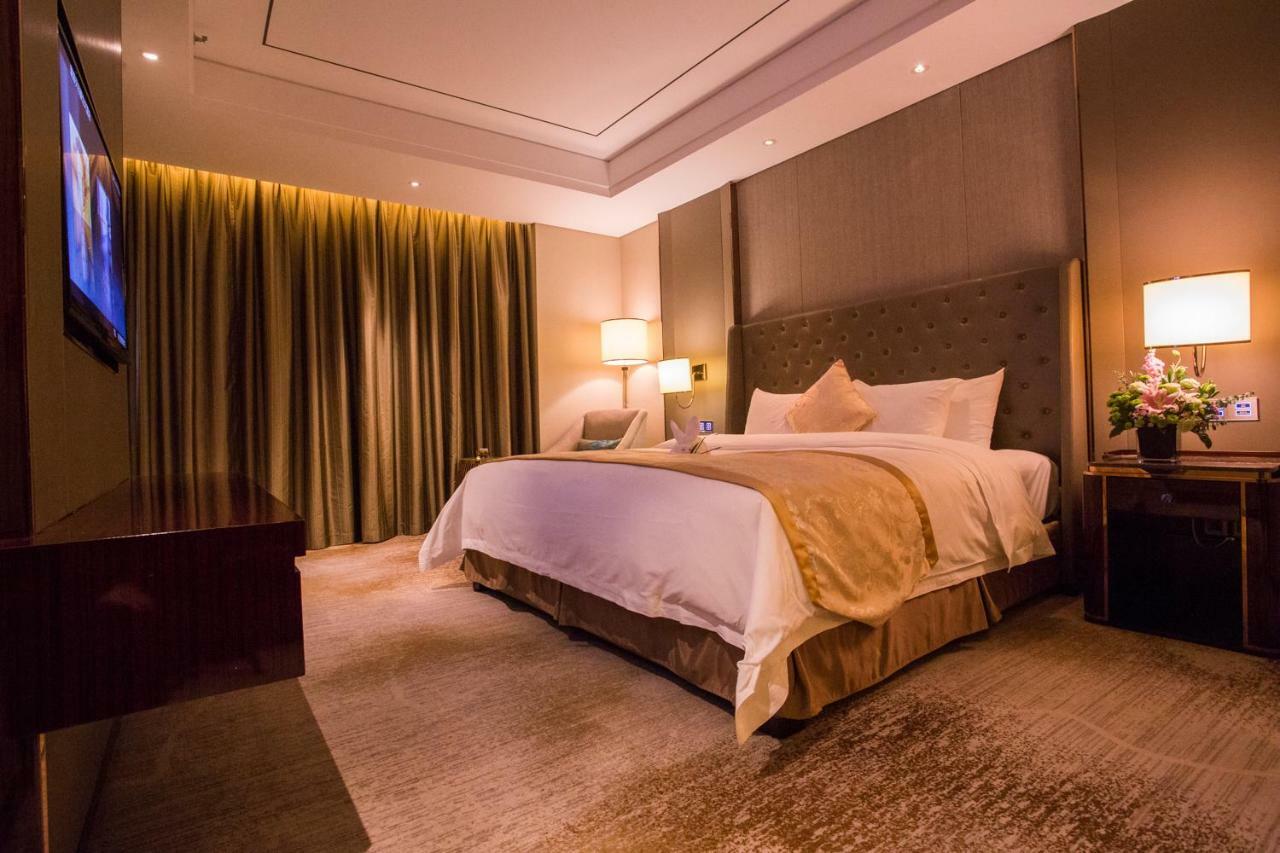 Howard Johnson Qinlu Plaza Yingtan Exterior foto